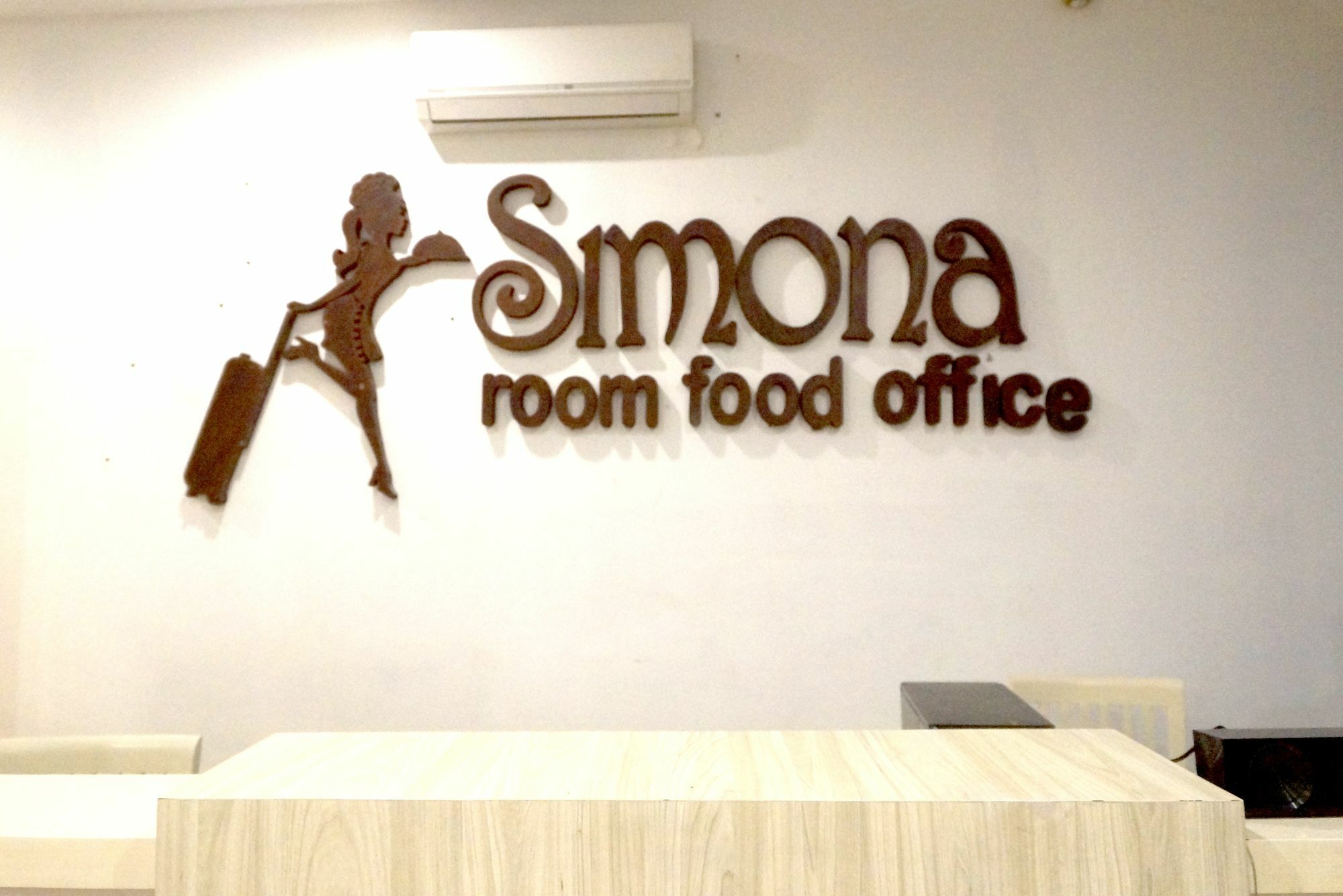 Oyo 1489 Simona Hotel Kerobokan  Exterior photo
